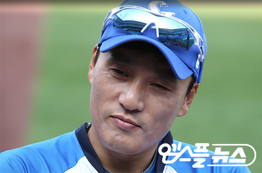 KBO리그 최고의 1루수였던 이승엽은 최근 몇 년간 지명타자로 활약하고 있다(사진=엠스플뉴스 알렉스 김)