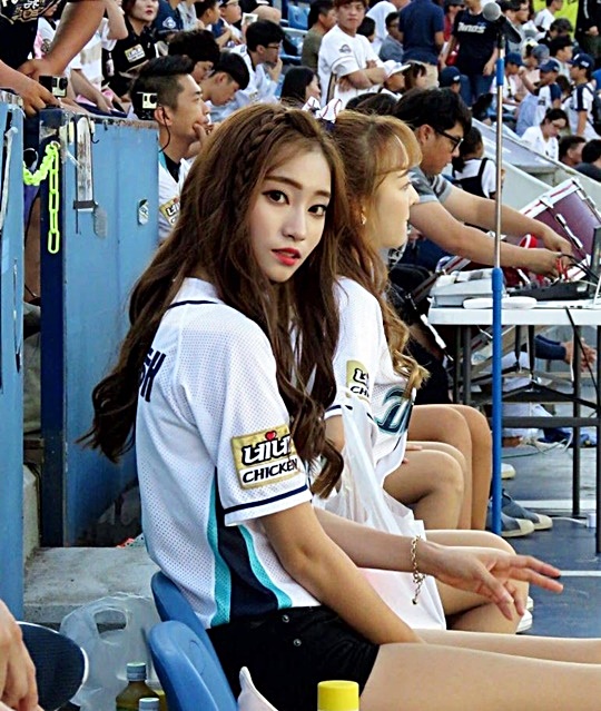 S-girl]NC 치어리더 손지해, '모델미' 갖춘 '新 야구 여신' < 국내야구 < 야구 < 기사본문 - 스포츠춘추