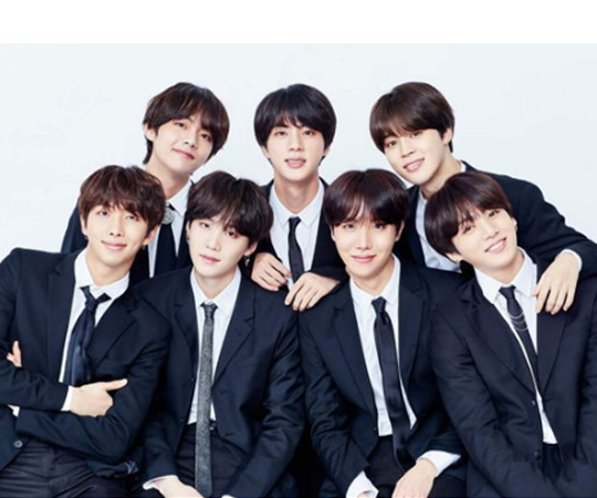 '요동치는 女心' 방탄소년단, 데뷔 5주년 맞이 가족 사진