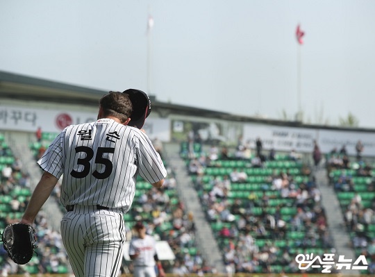 윌슨은 미국과 다른 한국 야구의 응원 문화에 가장 큰 충격을 받았다(사진=엠스플뉴스)