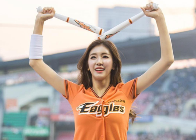 김연정 치어리더 김연정 몸매 유지 비결, 필라테스&middot;조깅과 방송&middot;화보 활동 모습