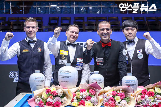 구리 월드컵 수상자들 ((좌측부터), 제레미 뷰리(2위), 에디 멕스(1위), 타이푼 타스데미르, 김준태(공동3위))(사진=코줌 제공)