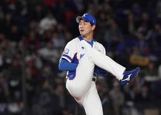 투수 김광현이 프리미어12 대표팀을 끝으로 2019년 투구를 마무리했다. 김광현은 캐나다전에서 호투를 펼쳤지만, 타이완전에서 부진으로 아쉬움을 남겼다(사진=WBSC)