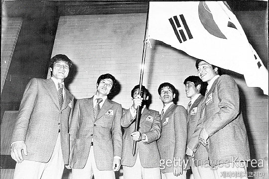 한국 축구 대표팀 레전드 공격수 김재한(사진 맨 왼쪽)(사진=게티이미지코리아)