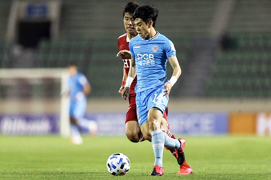 대구  FC 공격수 김대원(사진 오른쪽)(사진=한국프로축구연맹)