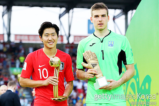 2019년 U-20 월드컵 골든볼 수상자 이강인(사진 왼쪽)(사진=게티이미지코리아)
