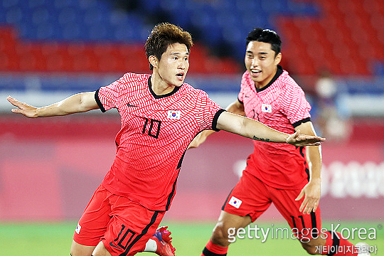 한국 올림픽 축구 대표팀 에이스 이동경(사진 왼쪽), 이동준. 둘은 2021시즌 울산 현대 공격 핵심이다(사진=게티이미지코리아)