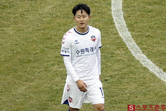 수원FC 공격수 이승우(사진=스포츠춘추 이근승 기자)