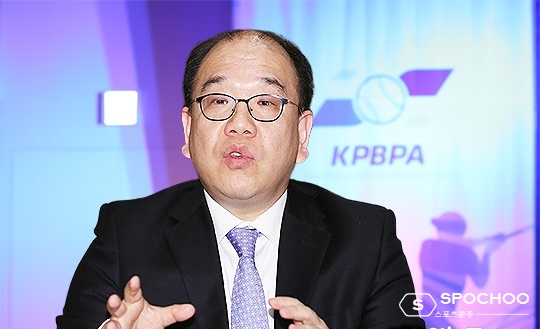 비 FA 선수 다년계약 인정 등을 이끌었던 전 선수협 사무총장 김선웅 변호사(사진=스포츠춘추)