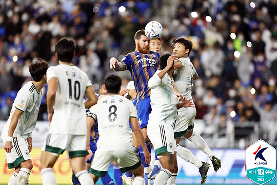 2022시즌 울산 현대 우승에 결정적인 역할을 한 마틴 아담(사진=한국프로축구연맹)