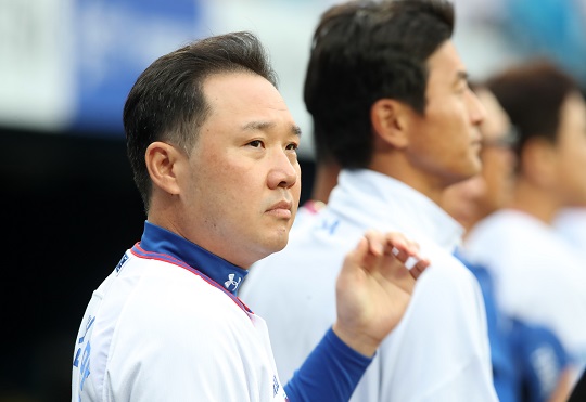 박진만 감독은 2022시즌 막판 팀 호성적을 이끌면서 리더십과 경쟁 구도 형성에 높은 점수를 받았다(사진=삼성)