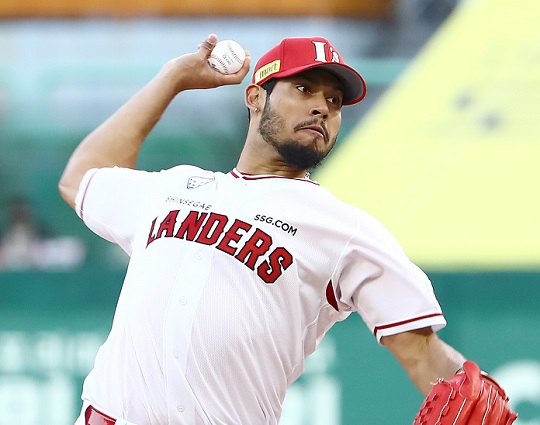 키움을 상대로 천적처럼 강력한 투구를 보여줬기에 폰트는 한국시리즈 등판에 강한 자신감을 내비쳤다(사진=SSG)