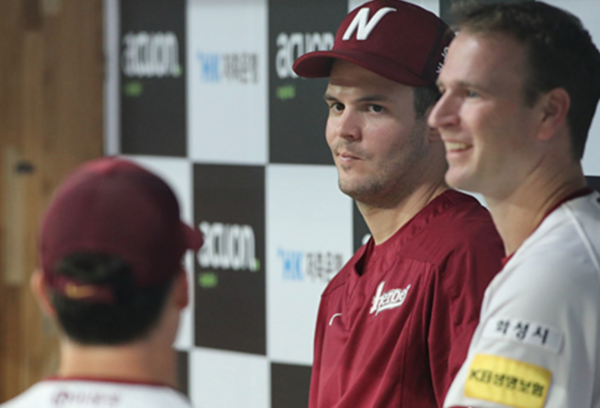 브리검과 밴헤켄(사진=스포츠춘추 DB)