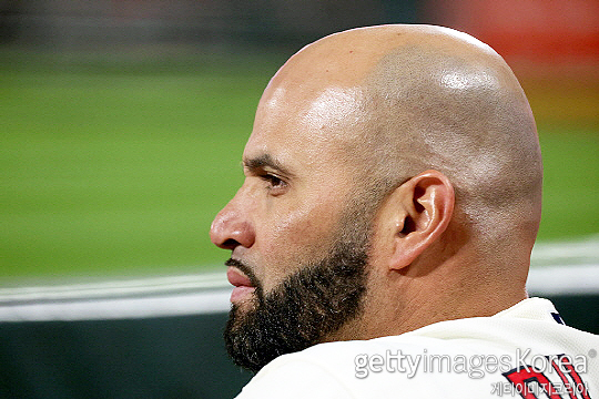 앨버트 푸홀스가 MLB 월드투어에 참가한다는 소식이 들렸다. 그 소식에 고무된 여러 팬이 고가의 MLB 월드투어 티켓을 샀다. 하지만, 푸홀스는 출전선수 명단에 한 번도 포함된바 없다. 누가 푸홀스 참가 소식을 어떤 의도로 외부에 흘렸는지 살펴봐야 한다. 그래야 이 대회를 왜 열려고 했는지, 이 대회를 통해 무엇을 얻으려 했는지 파악될 수 있기 때문이다(사진=게티이미지코리아).