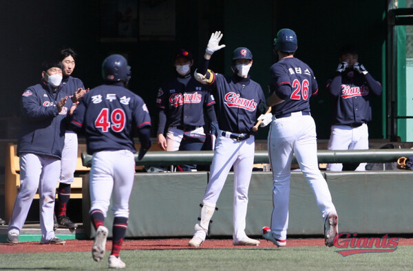 롯데는 2022시즌을 앞두고 상동구장에서 국내 스프링캠프를 진행했다(사진=롯데)