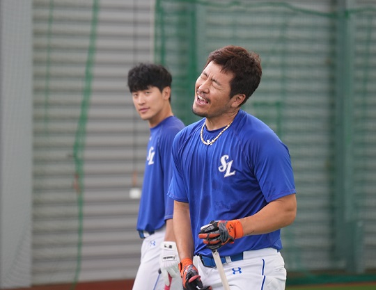 야수조 최고선참 자리에서도 솔선수범해 스프링캠프 지옥 훈련을 소화 중인 강민호(사진=삼성)