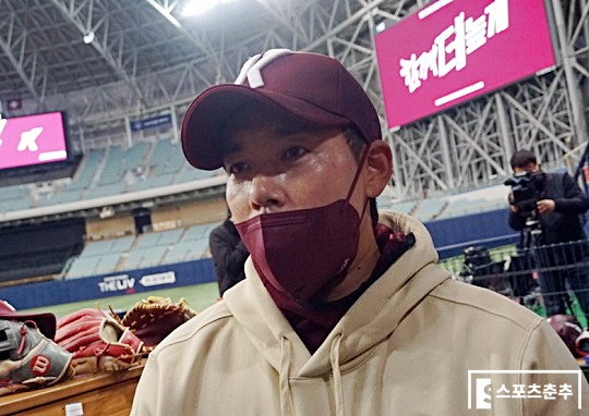 키움 베테랑 외야수 이용규는 한일전을 앞둔 이정후에게 경험에서 우러나온 조언을 건넸다(사진=스포츠춘추 김근한 기자)