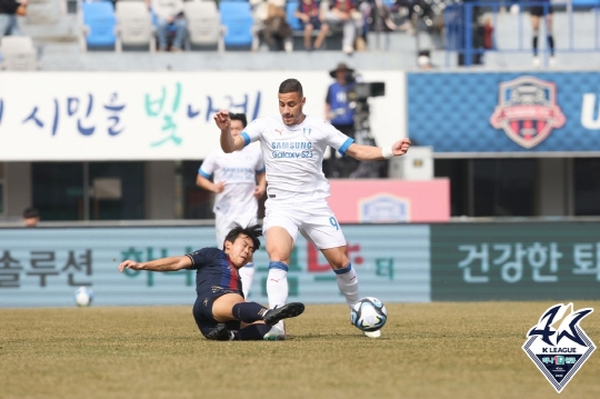 수원 삼성의 외국인 미드필더 호드리고 바사니(사진=프로축구연맹)