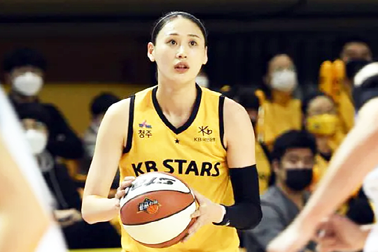 WKBL 최고의 슈터로 꼽히는 강이슬(사진=WKBL)