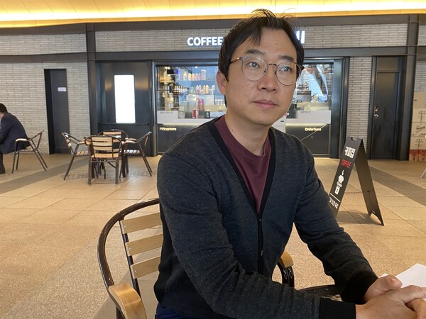 박동희 스포츠춘추 대표. 그는 인터뷰 내내 밝은 표정을 지었다(사진=스포츠춘추)