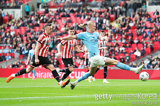 맨체스터 시티 스트라이커 엘링 홀란드(사진 맨 오른쪽)(사진=게티이미지코리아)