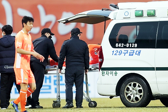 아킬레스 파열로 2022시즌을 일찍 마쳤던 디노(사진=한국프로축구연맹)