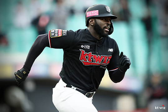 KT 외국인 타자 앤서니 알포드(사진=KT)