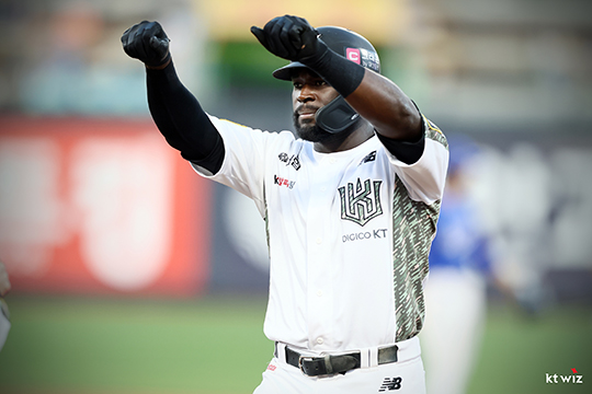 KT 외국인 타자 앤서니 알포드(사진=KT)