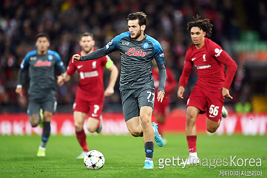 SSC 나폴리 공격 핵심 크바라츠헬리아(사진 가운데)(사진=게티이미지코리아)