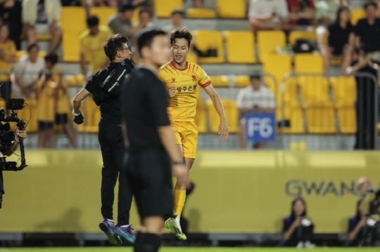 28라운드 수원 삼성전에 2골을 기록한 엄지성(사진=한국프로축구연맹)