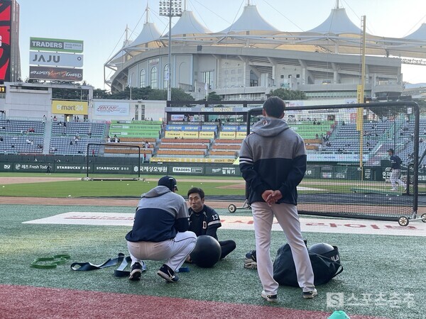 최종전 라인업에서 빠진 허경민(사진=스포츠춘추 배지헌 기자)