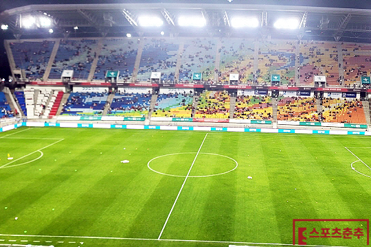 한국 축구 대표팀은 10월 17일 수원월드컵경기장에서 베트남과의 친선경기를 벌인다(사진=스포츠춘추 이근승 기자)