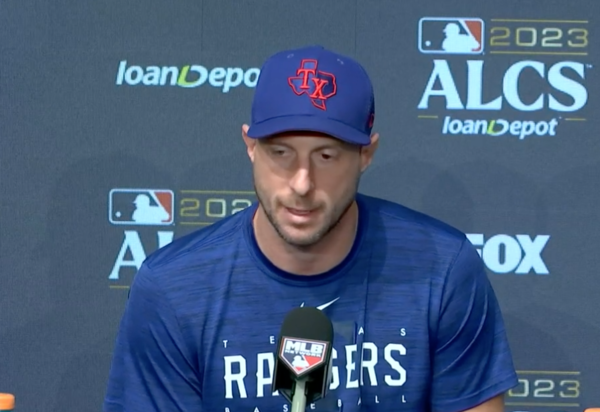 가을야구 등판을 앞두고 취재진과 인터뷰하는 슈어저(사진=mlb.com 화면)