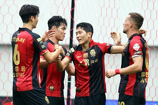 FC 서울은 10월 22일 서울월드컵경기장에서 파이널 라운드 첫 경기 강원 FC와의 대결을 벌인다(사진=한국프로축구연맹)