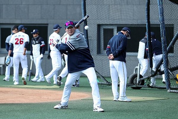 김주찬 코치(사진=두산)