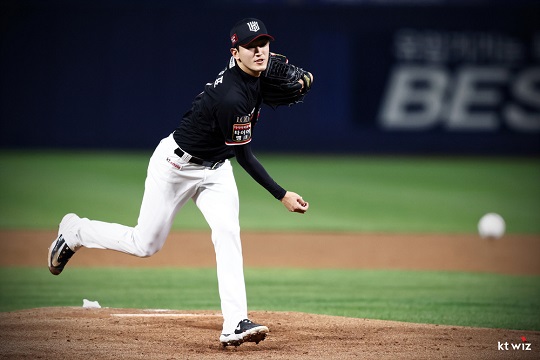 KT 잠수함 에이스 고영표(사진=KT)