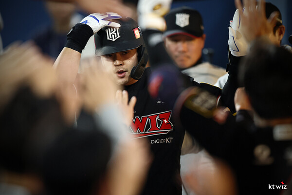 1차전의 영웅 문상철(사진=KT)