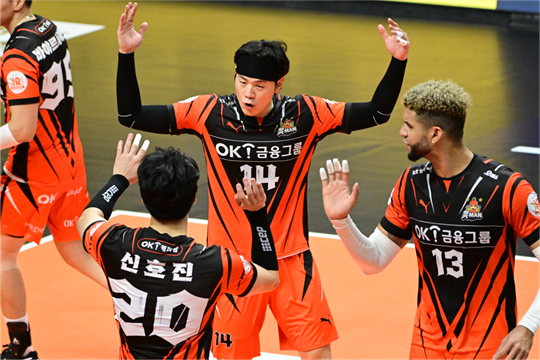 남자프로배구 안산 OK금융그룹 읏맨 선수단(사진=KOVO)