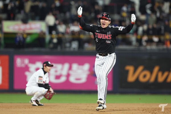 역전 3점포의 주인공 오지환(사진=LG)