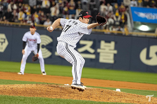 2023 KBO리그 최고 좌완 불펜으로 우뚝 선 LG 함덕주(사진=LG)