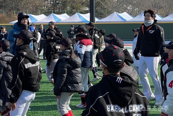 경기전 워밍업은 철저히(사진=스포츠춘추 배지헌 기자)