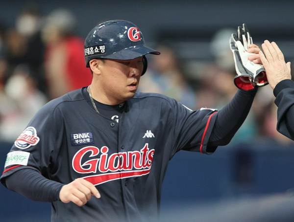 롯데 시절의 안치홍(사진=롯데)