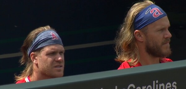 누가 맥키논이고 누가 신더가드일까.