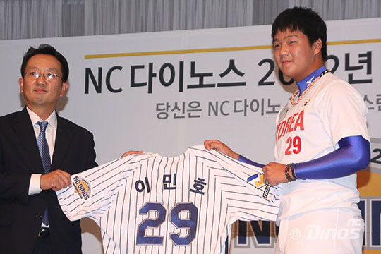 이민호는 2012년 팀 창단 멤버로 NC와 지난 12년을 함께한 바 있다(사진=NC)