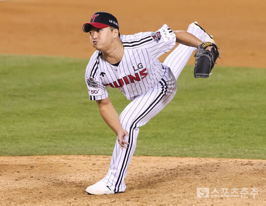 고우석의 전력 피칭(사진=스포츠춘추 DB)