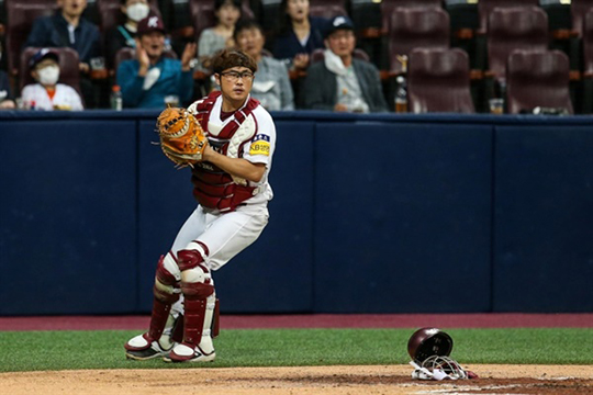 버건디 유니폼을 입고 2019년부터 5시즌을 활약한 포수 이지영(사진=키움)