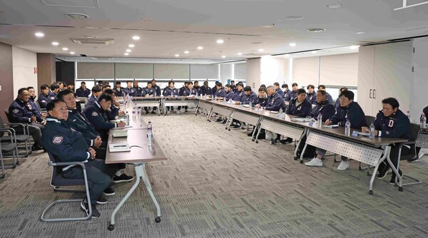 두산 코칭스태프 워크숍 장면(사진=두산)