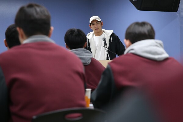 오리엔테이션에 참석한 키움 신인 선수들(사진=키움)