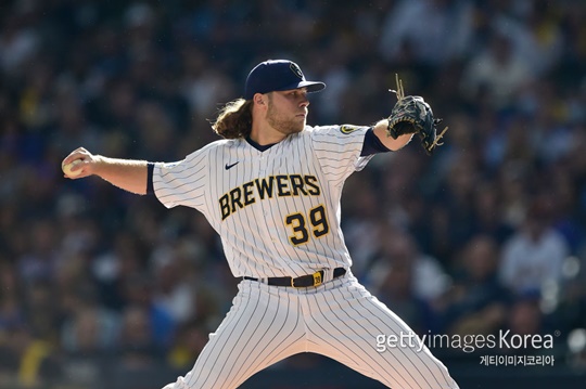 코빈 번스는 올해 167이닝만을 던지고도 사이영상을 차지했다. (사진=게티이미지 코리아)