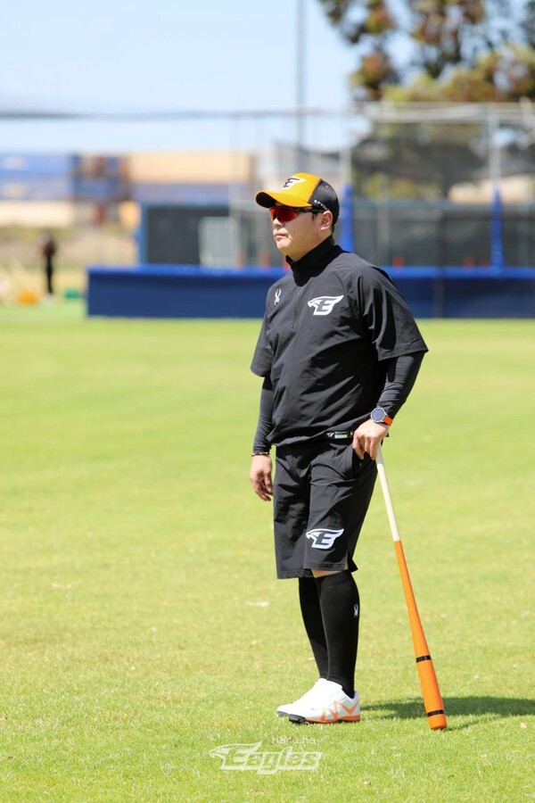 아트 스윙 박재상 코치(사진=한화)